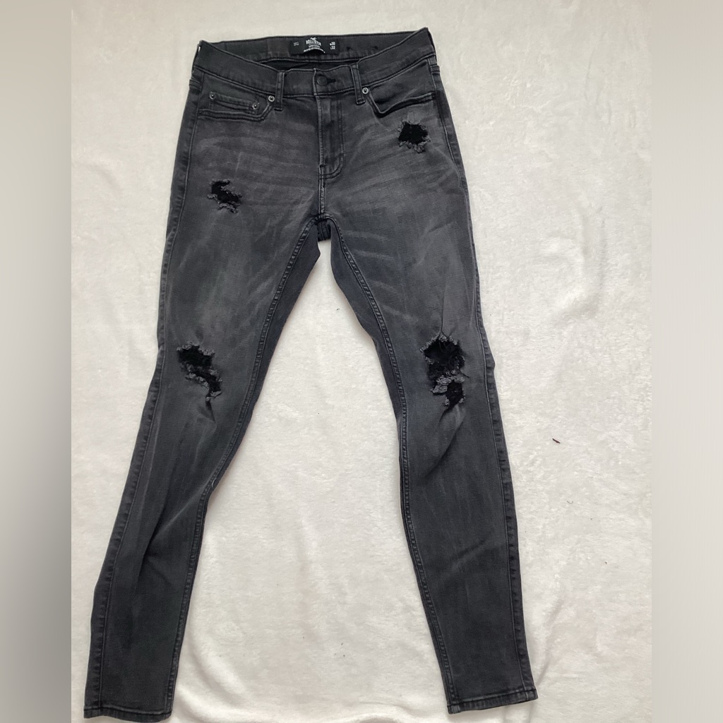 Hollister Men’s Distressed Black Skinny Jeans